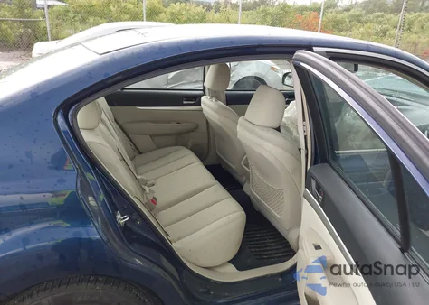 2010 Subaru Legacy 2.5I Premium z USA, uszkodzony, nr VIN 4S3BMCG63A3223917